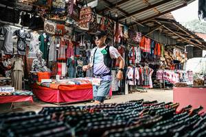 BIB: 
                            <button type="button" onclick="openModal(25552010)" class="btn btn-primary btn-sm float-right btn-popup" data-toggle="modal" data-target=".modal-high-quality">
                        <i class="fas fa-shopping-cart"></i> Add to Cart
                    </button>
                                            <button type="button" onclick="isThisMe(25552010, true)" class="btn btn-success btn-sm float-right btn-popup btn-isme hidden" data-toggle="tooltip" data-placement="bottom" title="นี่คือรูปของคุณใช่ไหม คลิกที่นี่เพื่อเอาเข้าอัลบั้ม">
                        <i class="fas fa-plus"></i> Add to album
                    </button>
                    <button type="button" onclick="isThisMe(25552010, false)" class="btn btn-warning btn-sm float-right btn-popup btn-isnotme hidden">
                        <i class="fas fa-ban"></i> Remove from album
                    </button>